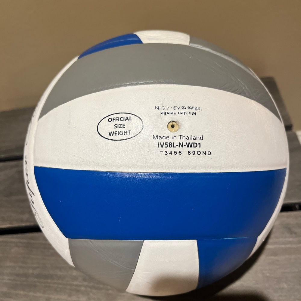 Molten NCAA Super Touch Indoor Volleyball official - Picture 2 of 7